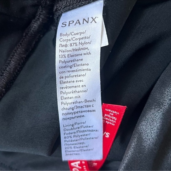 SPANX Faux Leather Moto Leggings - Picture 9 of 9